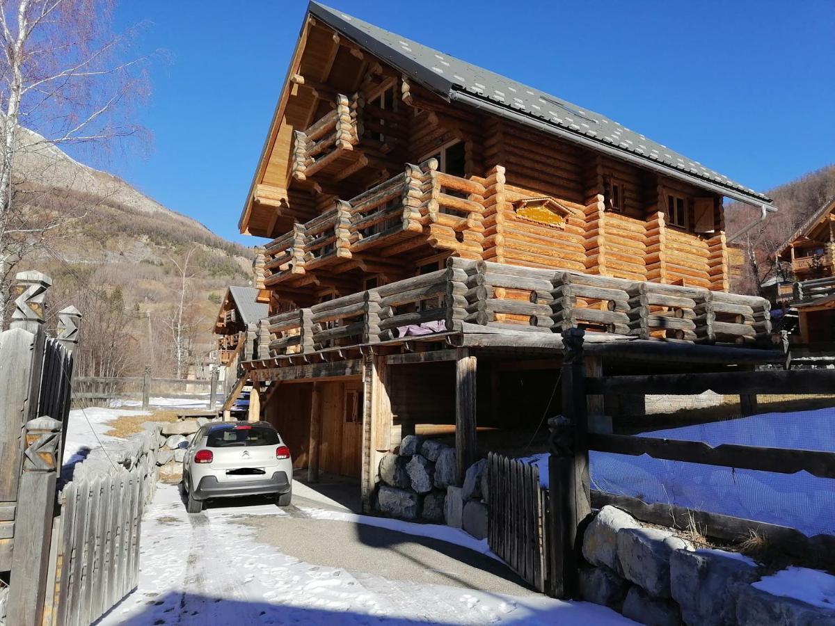 Chalet Les Pins Blancs Allos Eksteriør billede